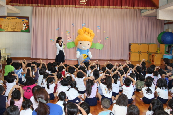 邑久幼稚園の子供と遊んだ画像1