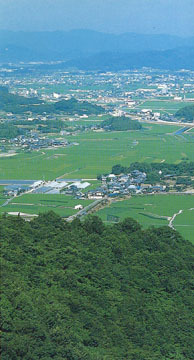 四辻山より長船平野を望む画像