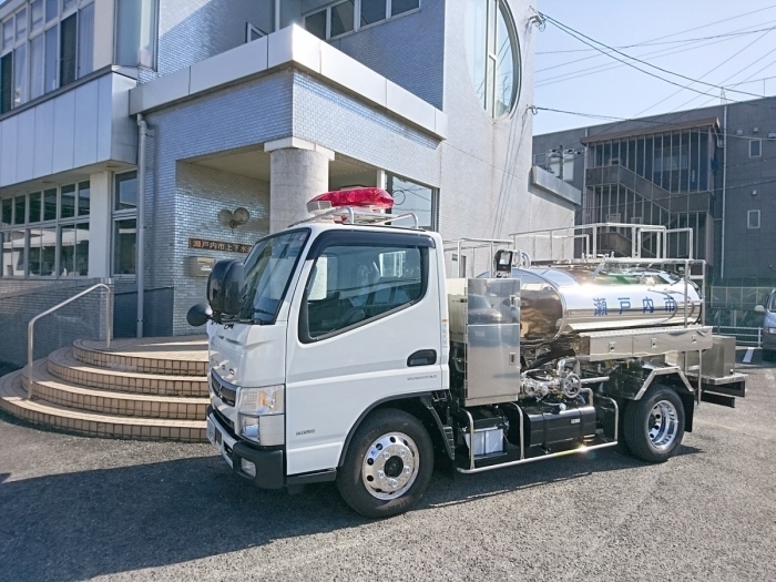 加圧式給水車の画像