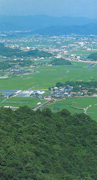 四辻山よりの長船平野の画像