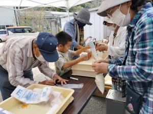 本庄地区自主防災会　炊き出し訓練の様子