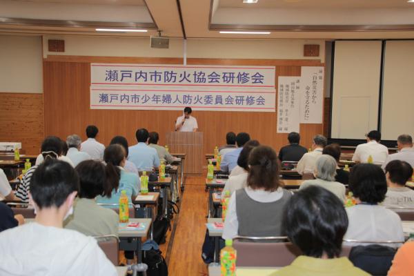 会長ご挨拶の様子