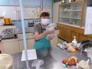 サラダもつくれます