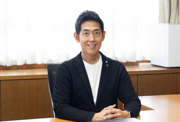 黒石市長