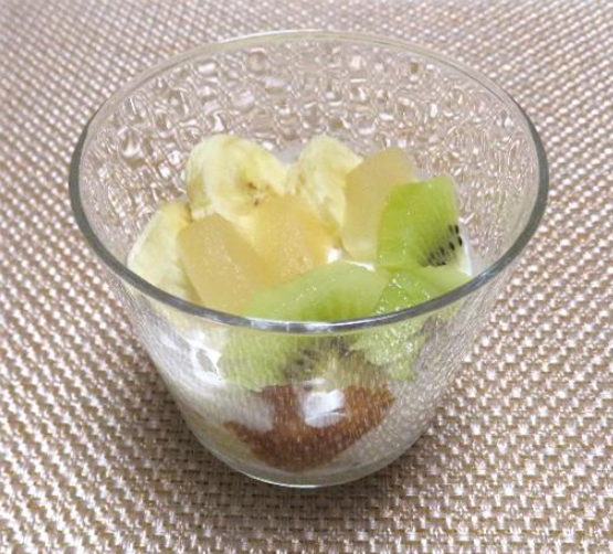 ヨーグルトパフェ