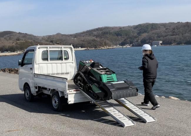 ラジコン草刈り機