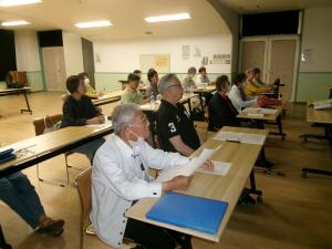 佐藤教授の講座は熱心なリピーターの方が多く参加されます。