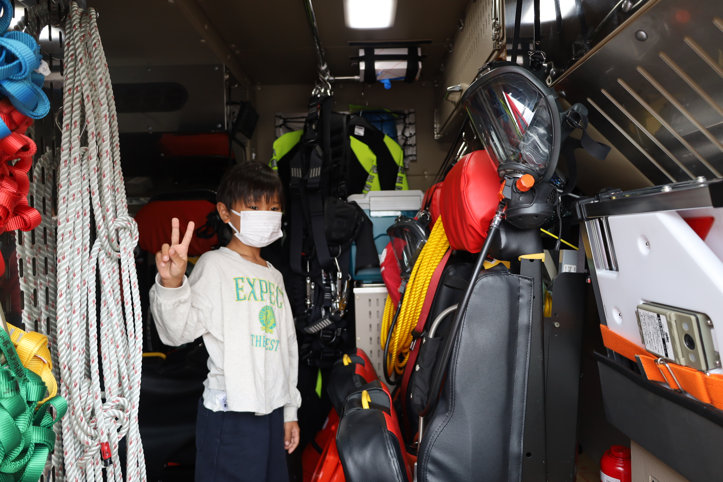 荷室