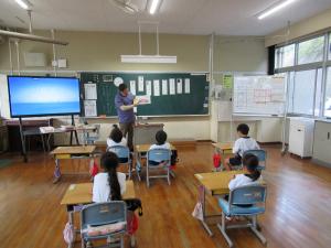 英語絵本読み聞かせ