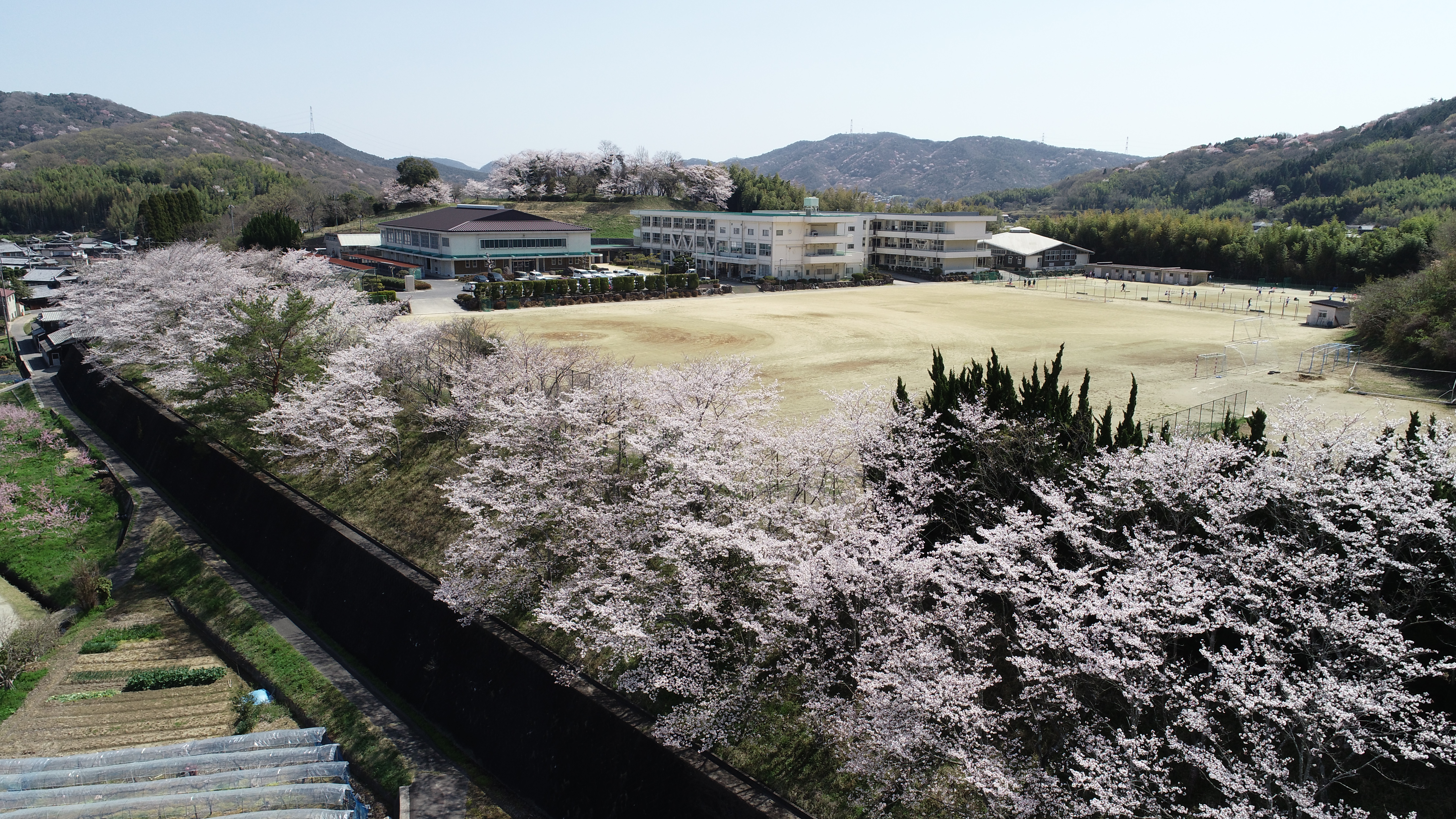 長船中学校のタイトル画像